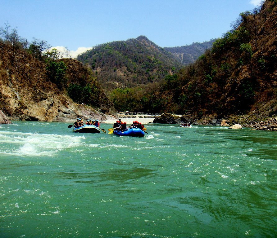 water-rafting-rishikesh